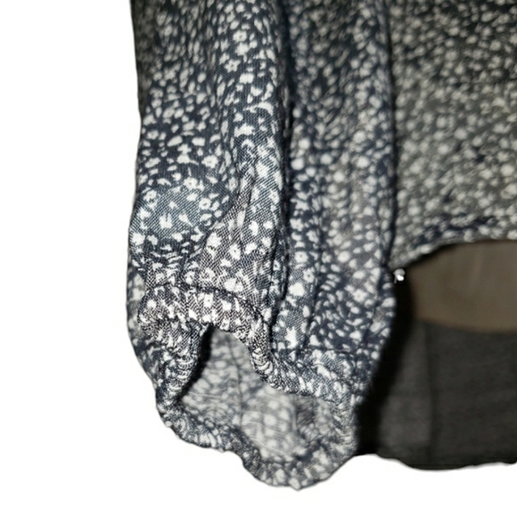 LC Lauren Conrad Oversized Ruffle Prarie Yoke Ditsy Floral Button Down Top XS - Picture 10 of 17